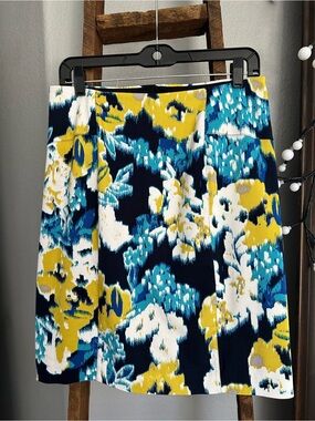 Lysse floral colorful skirt, size large